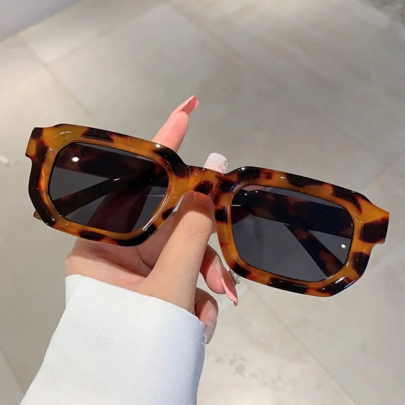 Vintage Rechteckige Sonnenbril – Vintage Fashion Brands Bewertung und Preis
